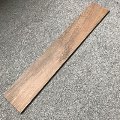 Деревянные зерновые мозаичные фарфоровые плитки 20x120 Современный/классический стиль для внутренних плиток